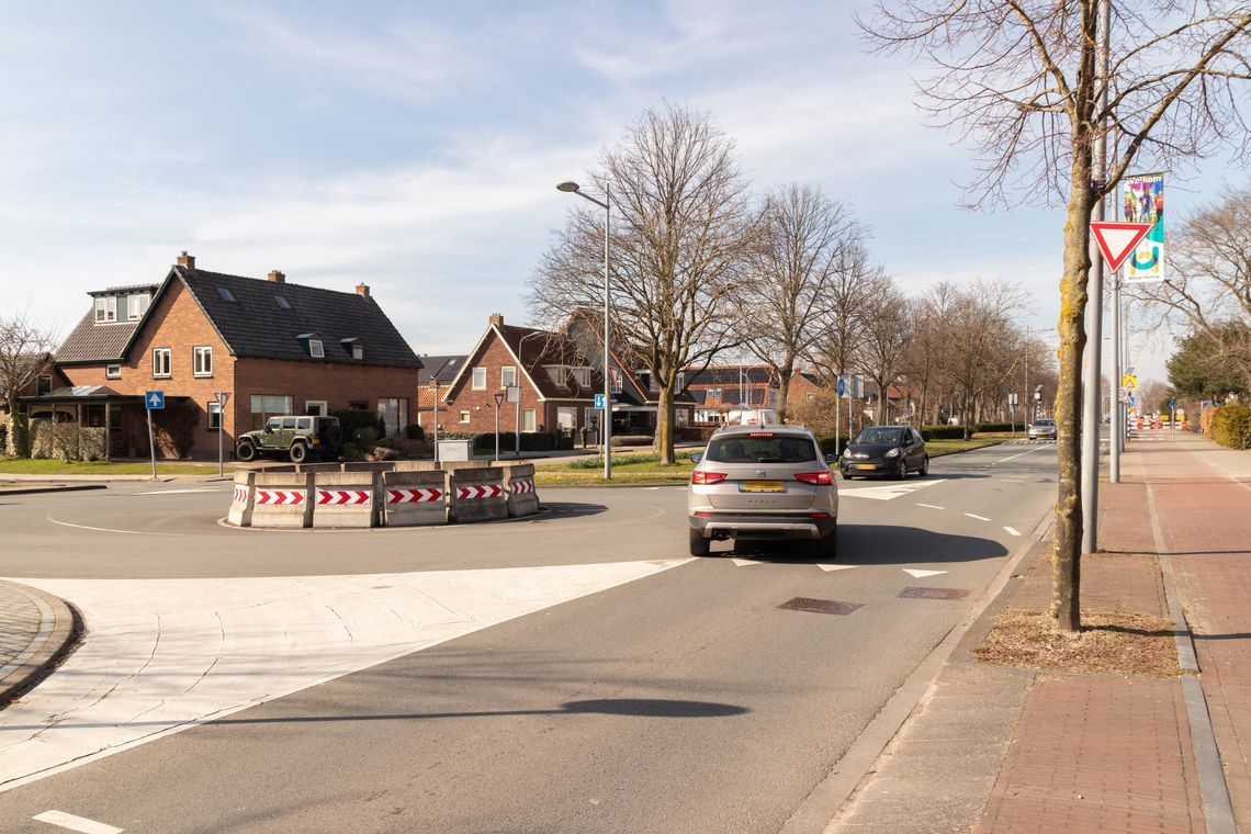 vcibubegf6mbv4raewb5ag10 05 betonrotonde venneperweg venneperstraat 1 full